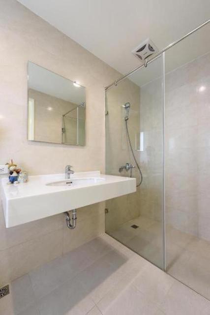 Rainbow Field House Apartment จี๋จี๋ ภายนอก รูปภาพ